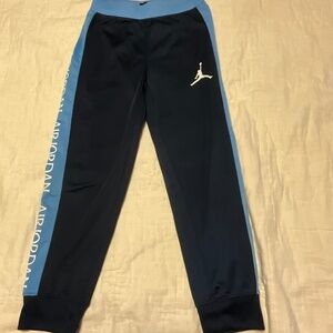 Boys "Jordan" joggers size Medium